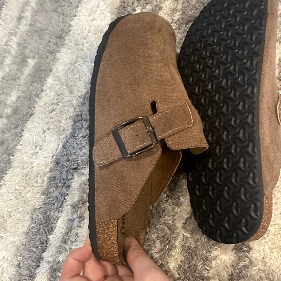 Women’s clog shoes - Picture 3 of 13